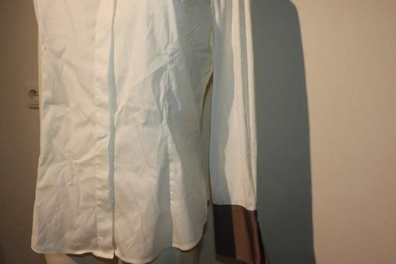 Brunello Cucinelli witte blouse zijde accenten kraagje M, Maat 38/40 (M), Wit, Gedragen, Brunello Cucinelli