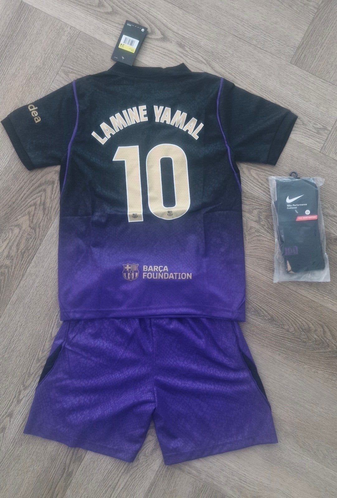 Lamine Yamal barcelona sokken voetbaltenue kinderset 146 152, Maat XS of kleiner, Ophalen of Verzenden, Nieuw, Shirt
