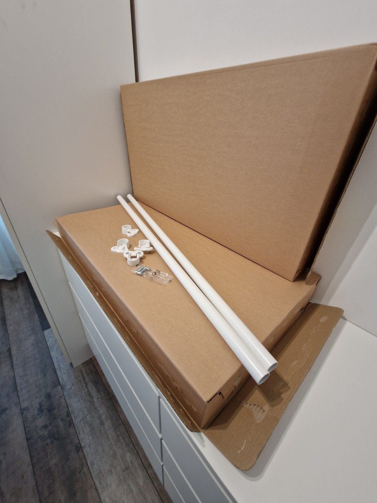 2x IKEA Komplement Kledingroede 1 meter, Zo goed als nieuw, Minder dan 100 cm, 50 tot 75 cm, 50 tot 100 cm