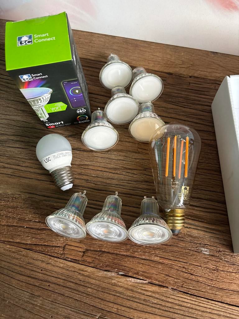 Diverse LED-lampen en slimme verlichting (LSC Smart Connect), Huis en Inrichting, Lampen | Losse lampen, Led-lamp, Gebruikt, Minder dan 30 watt