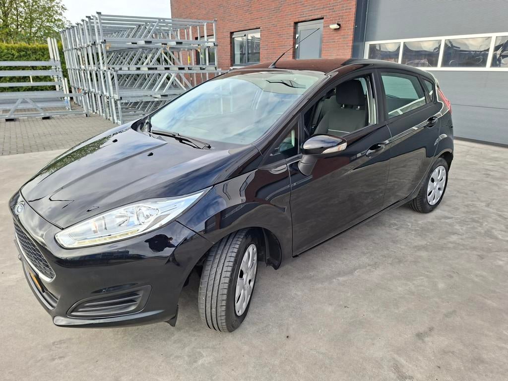 Ford Fiesta 1.5 TDCi Style 5 Deurs AIRCO/NAVIGATIE EURO6, Voorwielaandrijving, Stof, Gebruikt, 1036 kg
