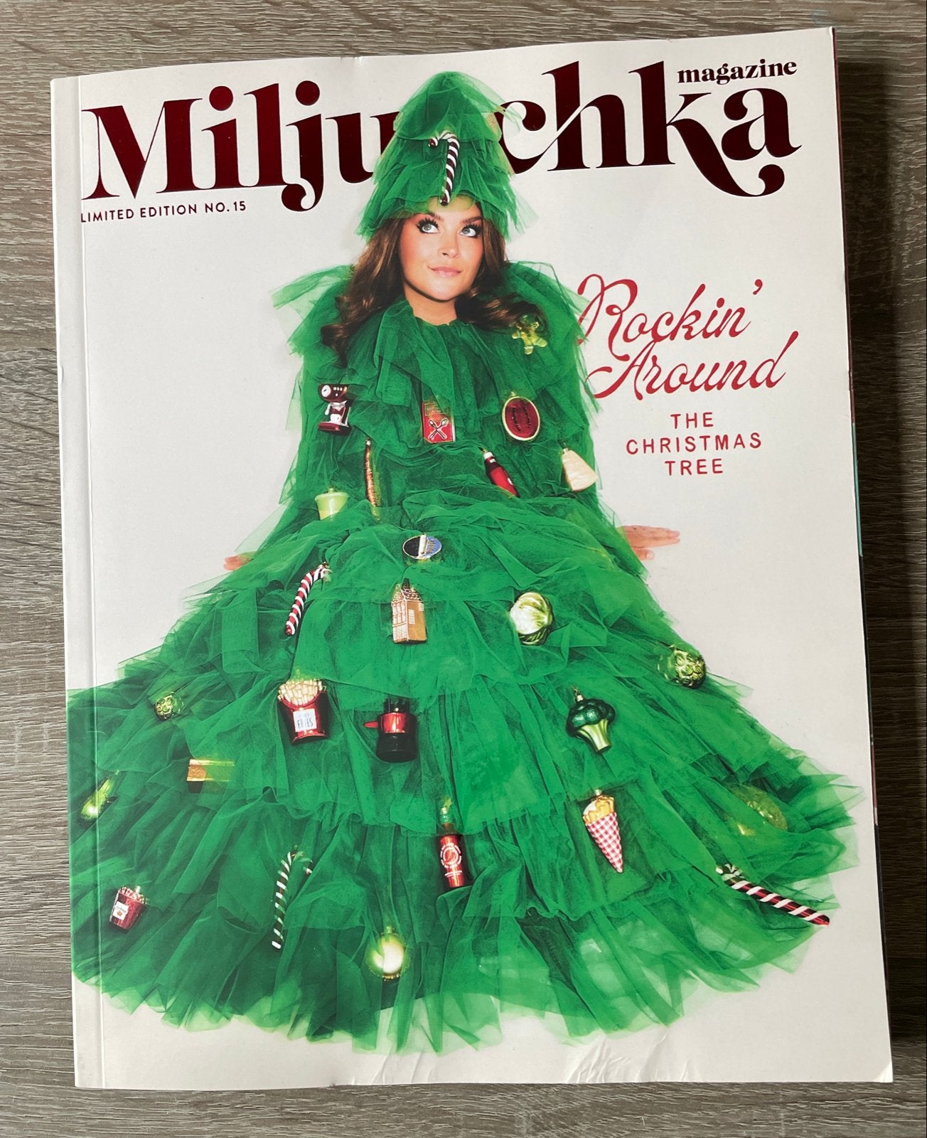 Miljuschka Magazine Limited Edition No. 15 Kersteditie, Ophalen of Verzenden, Gelezen, Glossy