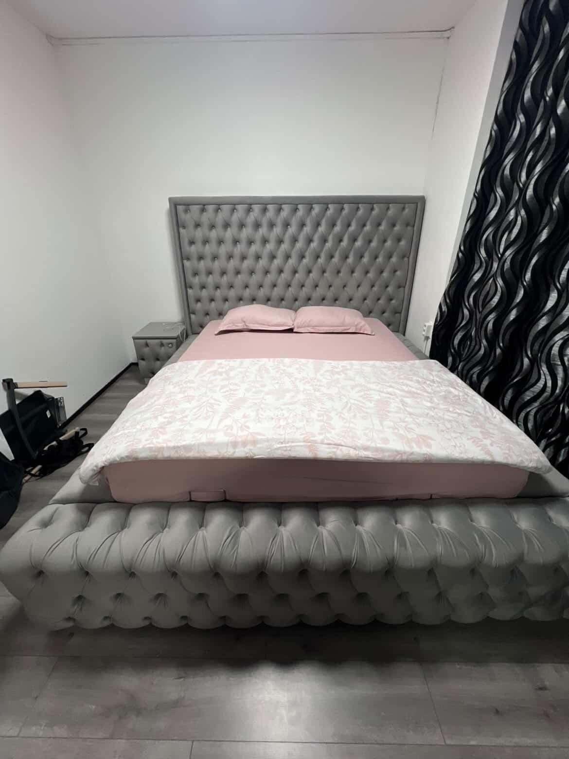 Luxe gecapitonneerde boxspring inclusief nachtkastjes - zgan, Ophalen, Tweepersoons, 180 cm