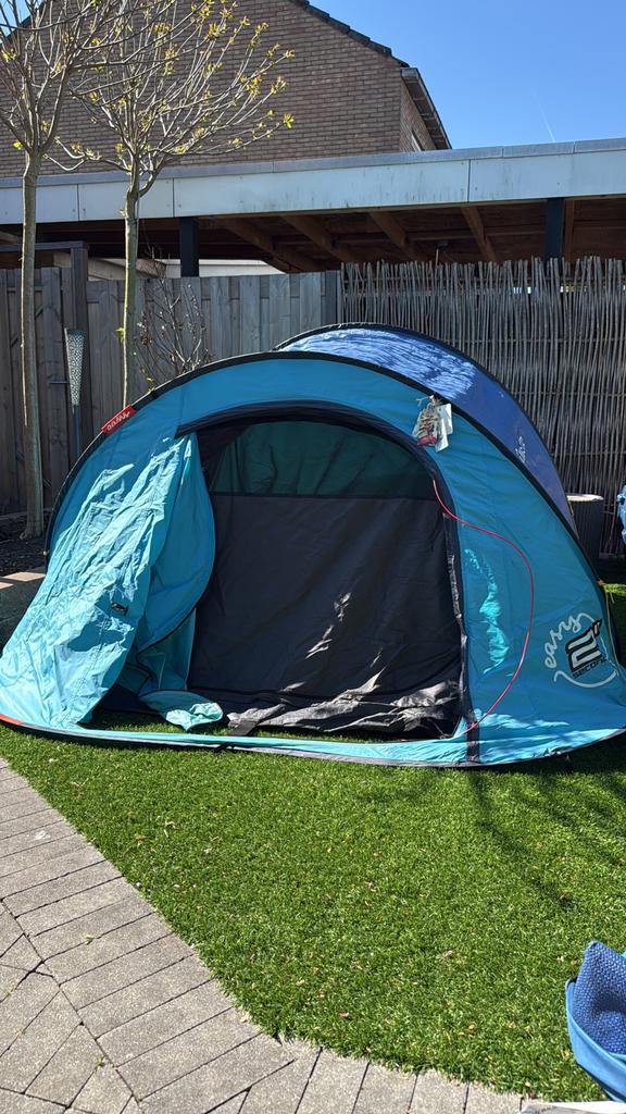 Quechua air seconds pop up tent met gebrek!, Caravans en Kamperen, Tenten, Ophalen of Verzenden, Zo goed als nieuw, Tot en met 2