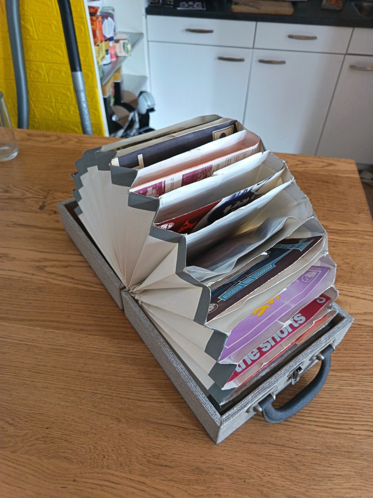 Vintage Single Koffer incl. 36 Singles - Diverse Genres, Ophalen of Verzenden
