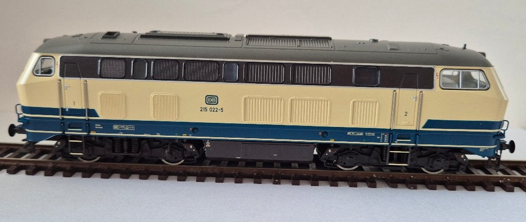 Roco DB 215 022-5, Hobby en Vrije tijd, Ophalen of Verzenden, Zo goed als nieuw, Roco, Analoog