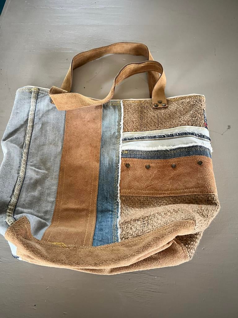 Unieke Patchwork Shopper - Jeans, Leer & Jute, Sieraden, Tassen en Uiterlijk, Tassen | Damestassen, Ophalen of Verzenden, Zo goed als nieuw