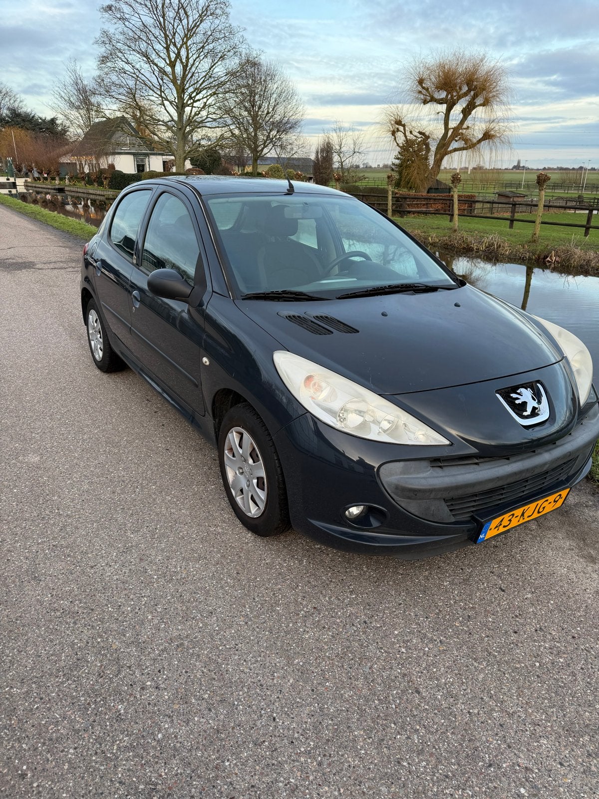 Peugeot 206+ 1.1 5D 2010 Grijs, Voorwielaandrijving, 206+, Origineel Nederlands, Handgeschakeld