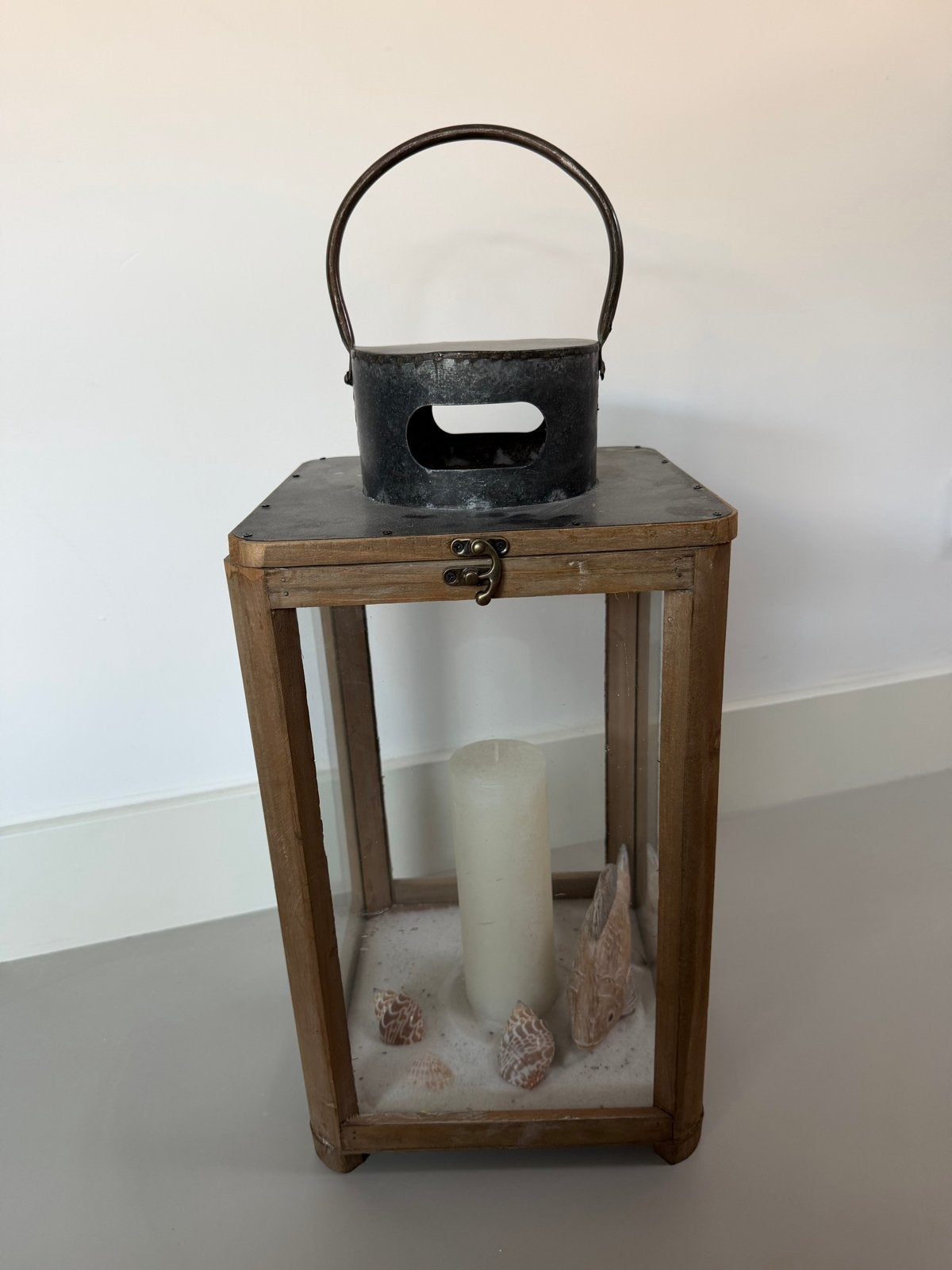 Groot windlicht met decoratie, Huis en Inrichting, Woonaccessoires | Overige, Ophalen, Hout, Gebruikt, Landelijk