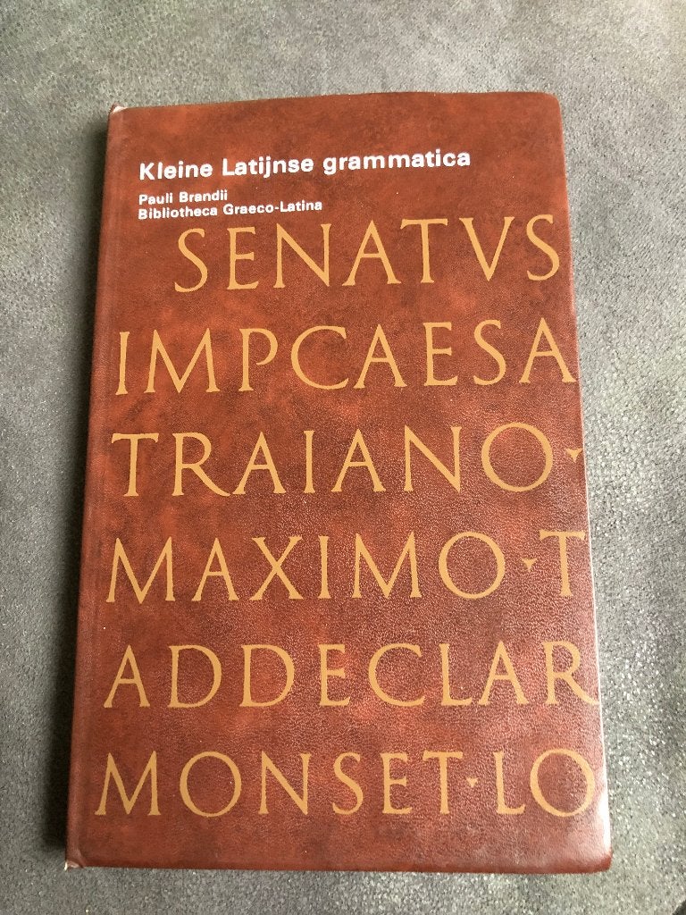 Kleine Latijnse grammatica ISBN 90 228 8519 4, Ophalen of Verzenden, Alpha, Gelezen, Overige niveaus