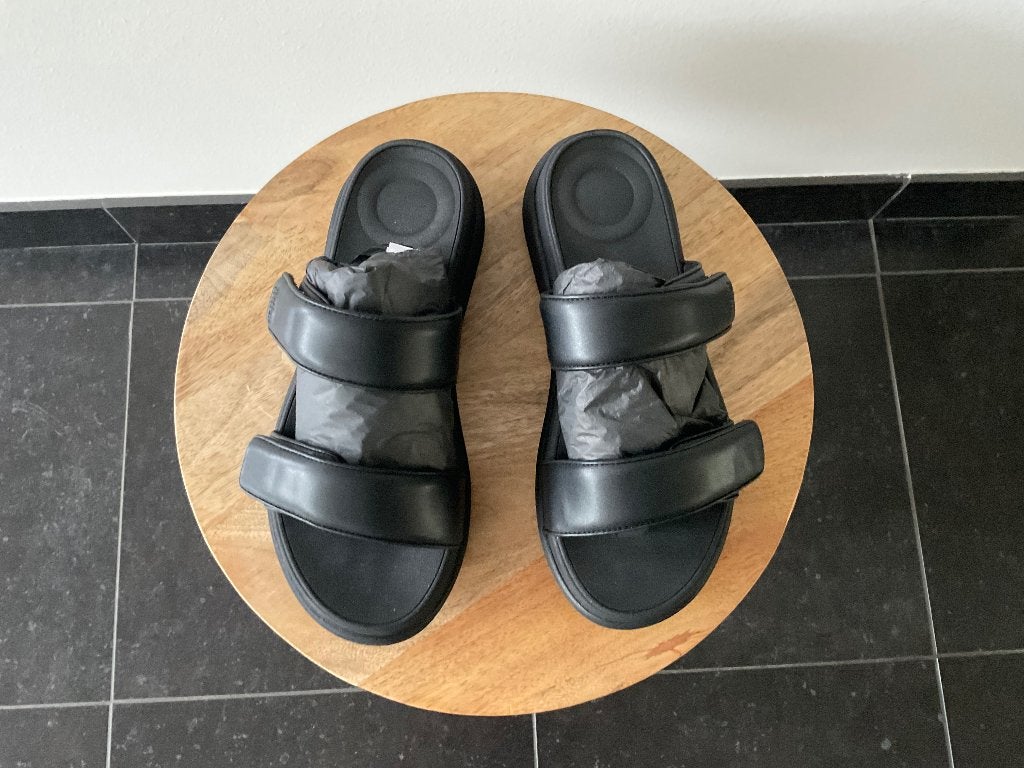 Nieuwe FitFlop slippers, zwart, maat 39, Slippers, Zwart, Nieuw, Ophalen of Verzenden