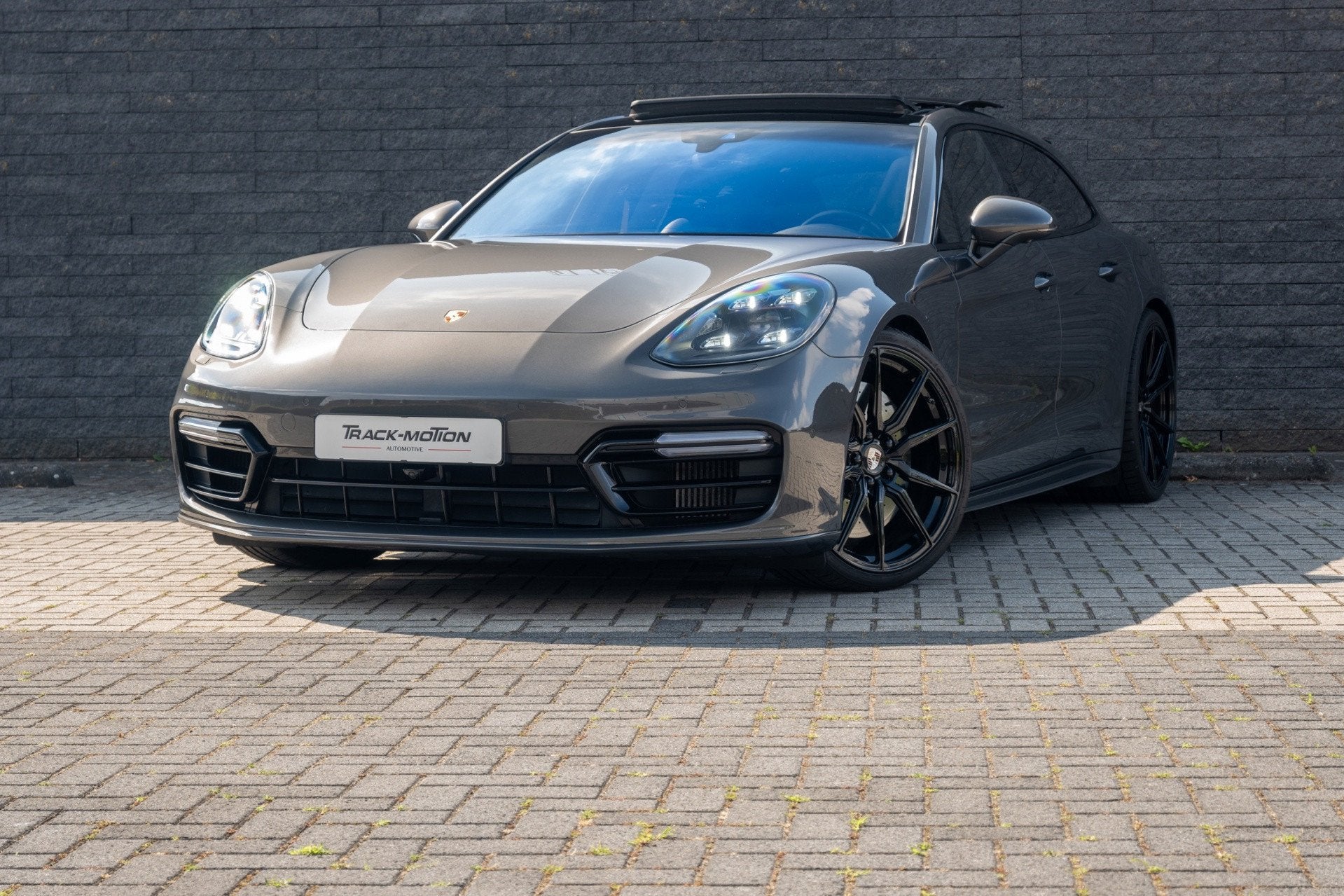 Porsche Panamera Sport Turismo 4.0 Turbo S E-Hybrid Panorama, Auto's, Porsche, Automaat, Dealer onderhouden, 14 kWh, Gebruikt