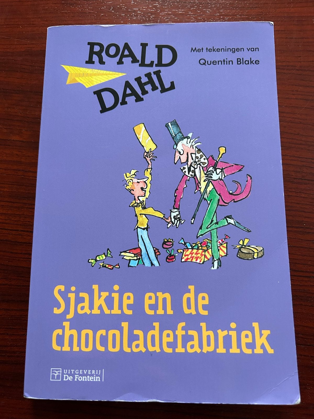 Sjakie en de chocoladefabriek - Roald Dahl, Ophalen of Verzenden, Gelezen, Fictie algemeen