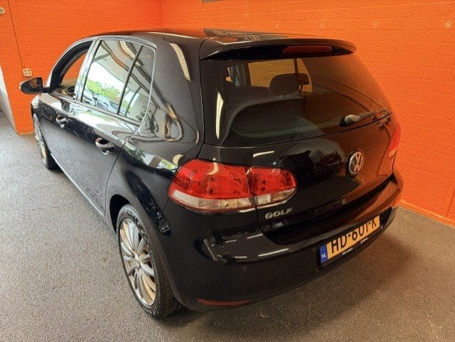 Volkswagen Golf 1.2 TSI / 5 DEURS / SPORT-STYLE / VELE OPTIE, Voorwielaandrijving, Euro 5, Gebruikt, Zwart