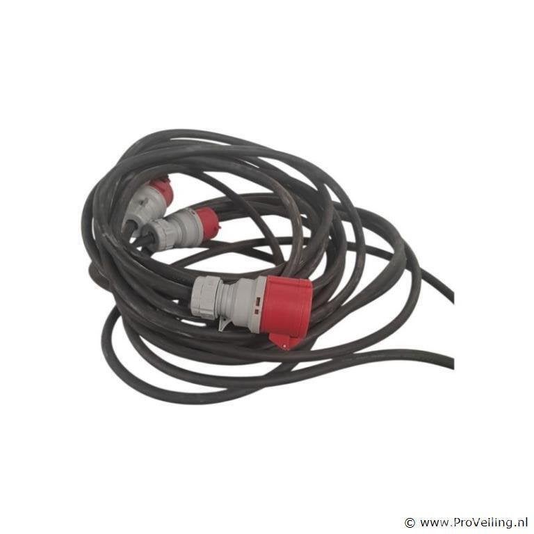 Online Veiling: 2 x 10 meter verlangkabel  32 ampère, Gebruikt