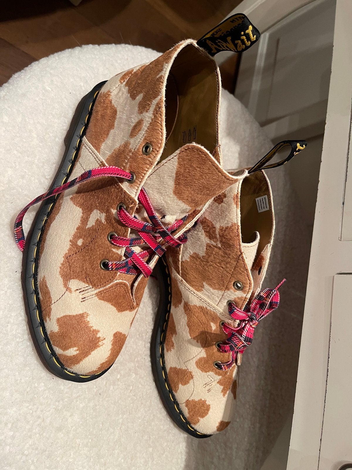 Dr. Martens Church Koeienprint - Maat 45 - Nieuw!, Ophalen of Verzenden, Nieuw, Overige kleuren, Boots