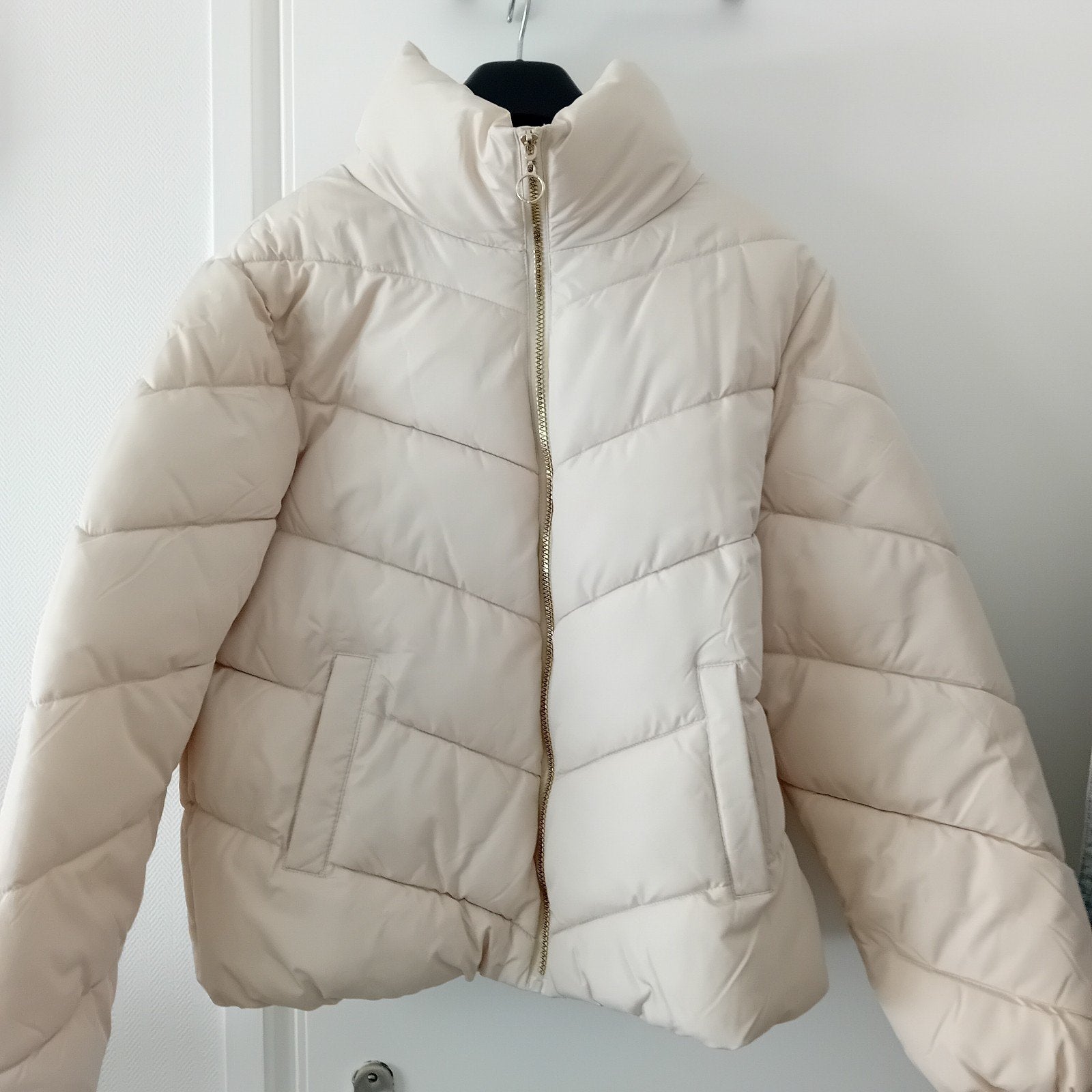 JDY Pufferjack XL - Crème, Beige, Maat 46/48 (XL) of groter, Ophalen of Verzenden, Zo goed als nieuw