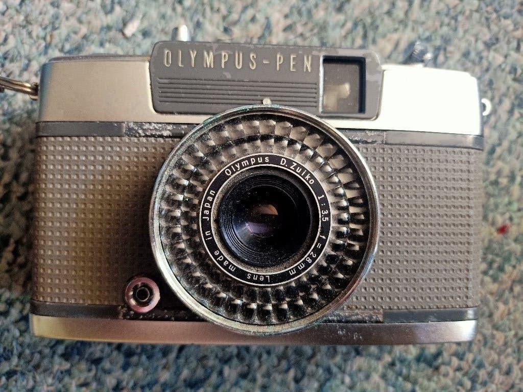 Olympus Pen EE-2 Half-Frame Camera met Tasje, Audio, Tv en Foto, Fotocamera's Analoog, Ophalen of Verzenden, Gebruikt, Compact