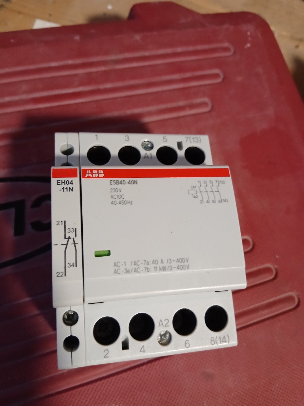 ABB ESB40-40N Magneetschakelaar 230V AC/DC, Ophalen of Verzenden, Gebruikt, ABB, Schakelaar