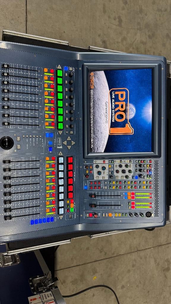 Midas pro1 incl case, Ophalen, Gebruikt, 20 kanalen of meer, Microfooningang
