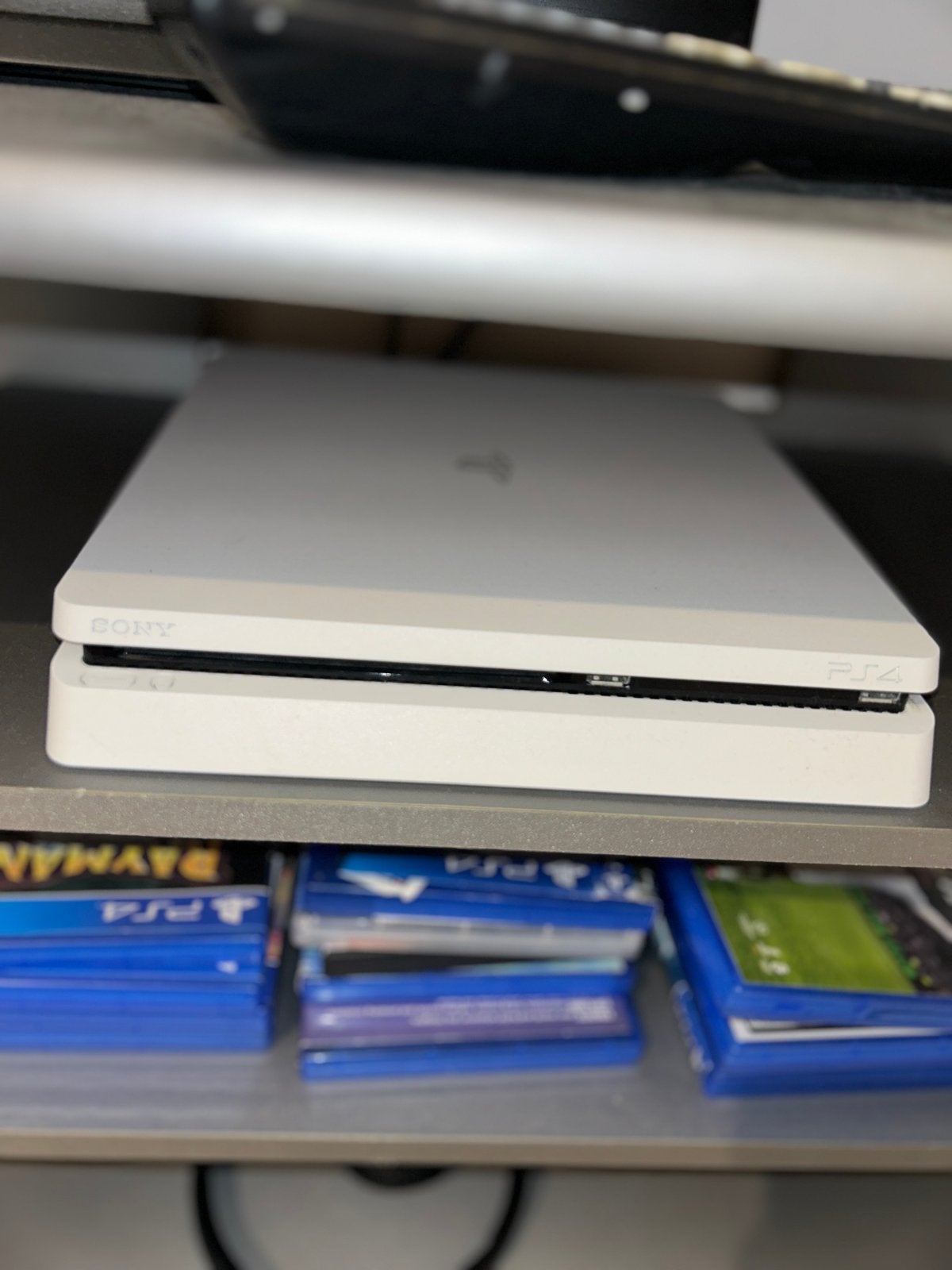 PlayStation 4 Slim Wit met Controller en Games, Ophalen, Met games, Zo goed als nieuw, Met 1 controller