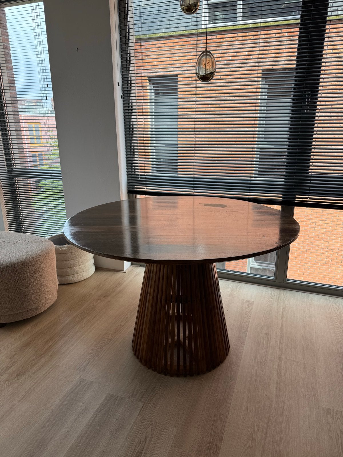 Ronde houten eettafel met unieke voet, Ophalen, Gebruikt, 100 tot 150 cm, Rond