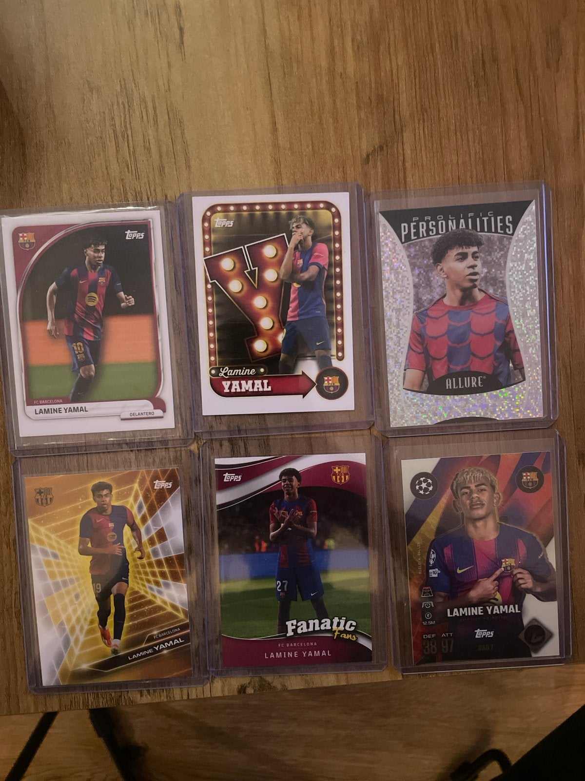 Lamine Yamal Topps Voetbal Spelerskaarten Collectie, Ophalen of Verzenden, Zo goed als nieuw, Buitenlandse clubs, Spelerskaart