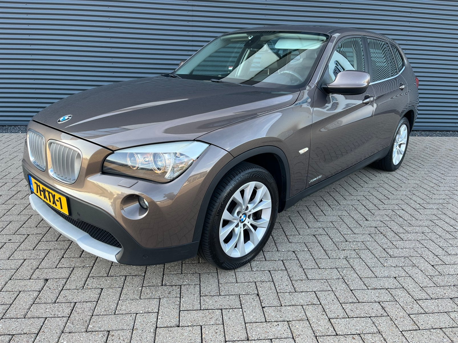 BMW X1 xDrive 28i EXE Aut. 3.0 6-cilinder, Auto's, BMW, Euro 5, Stof, Parkeersensor, Zwart