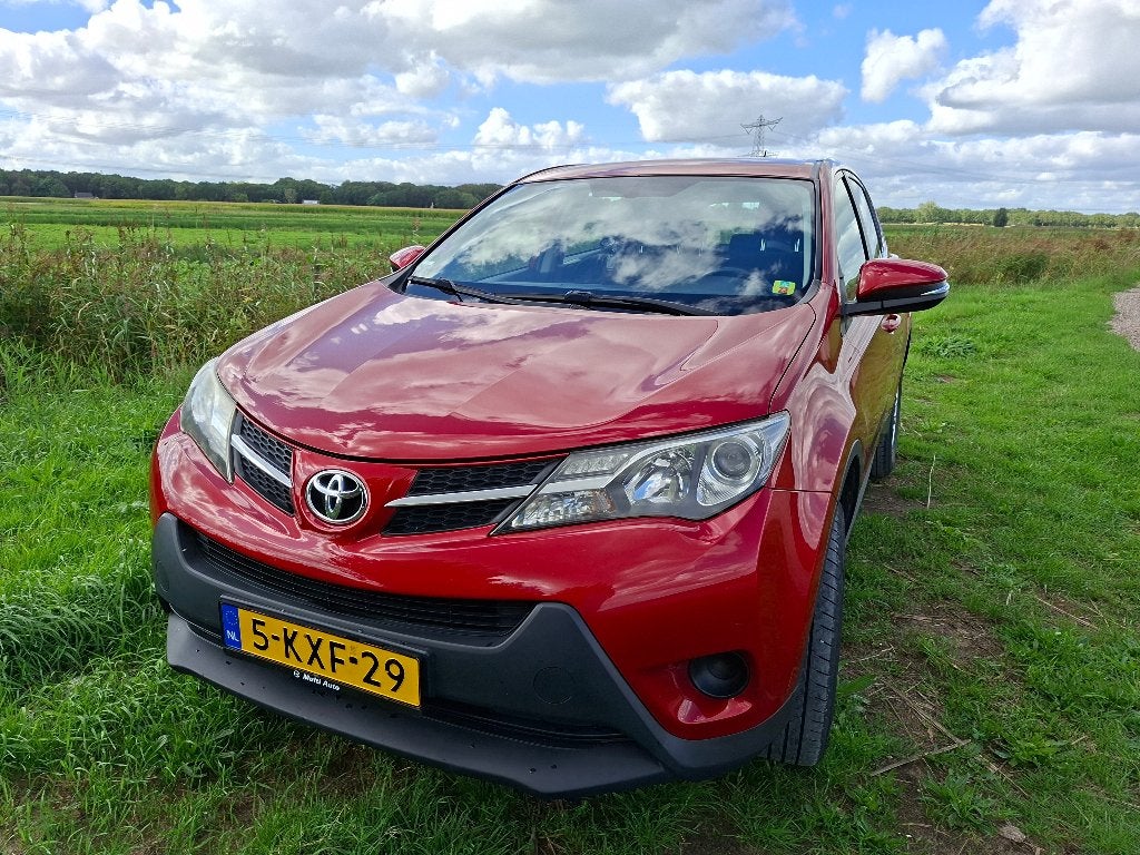 Toyota Rav4 2.0 Vvt-i 4WD 2013 Rood, Auto's, Toyota, Sound system, Zwart, 4 cilinders, 2000 kg