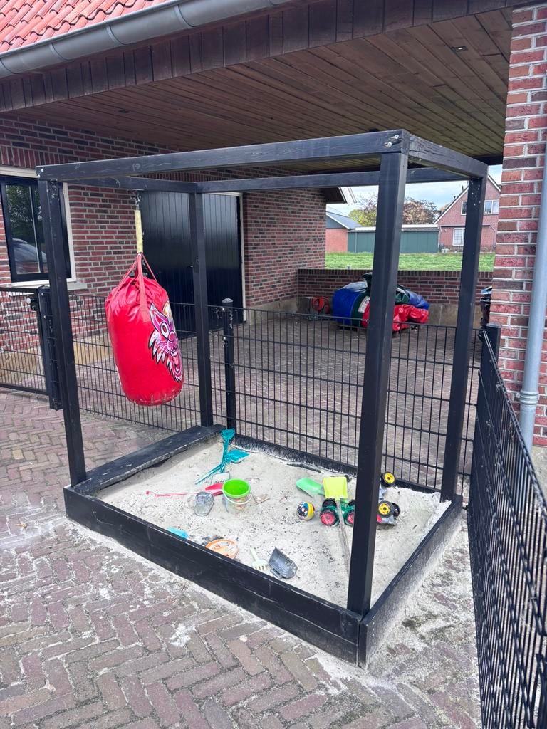 Zandbak, Ophalen, Zo goed als nieuw