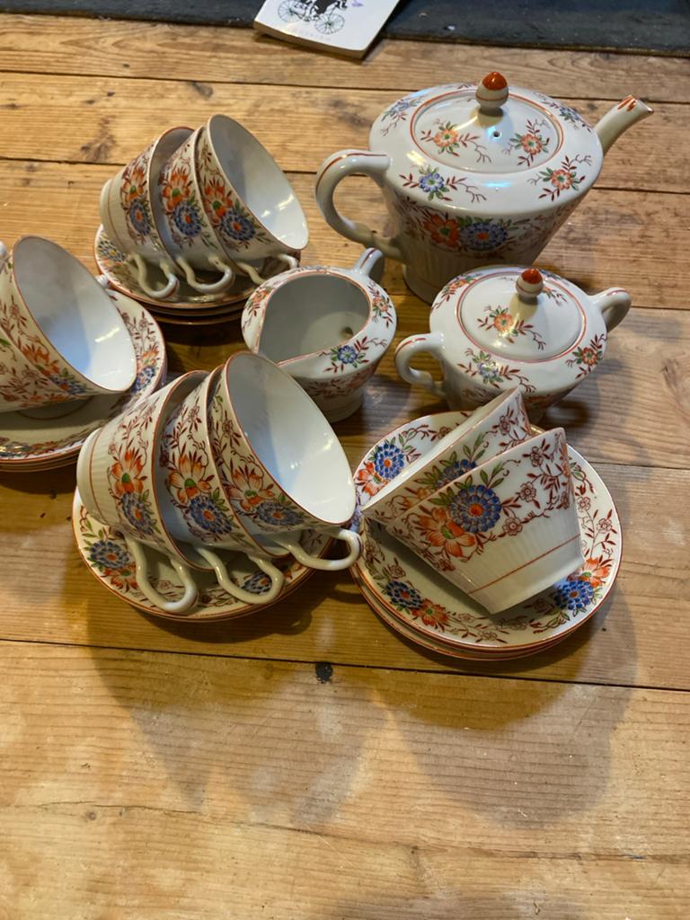 Compleet Royal Kentucky theeservies - dun aardewerk, Ophalen