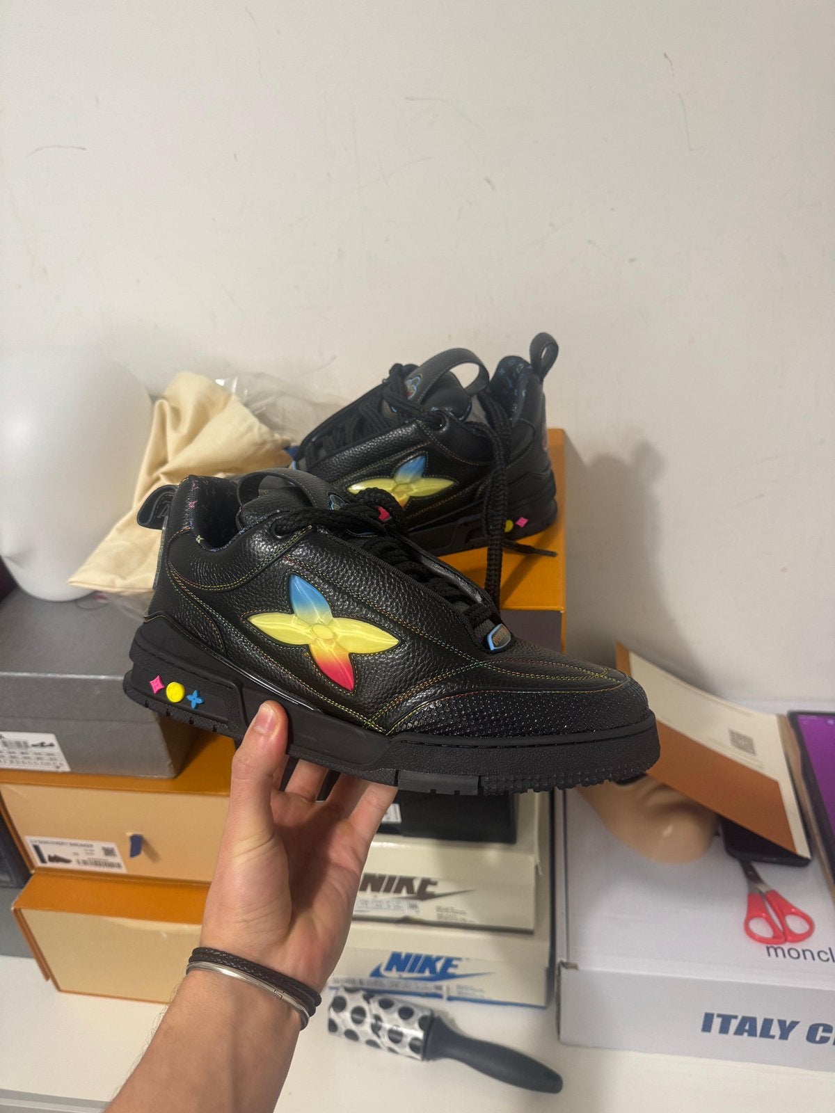 Louis Vuitton Skate Sneaker rainbow-gradiënt Monogram-flower, Ophalen of Verzenden, Nieuw