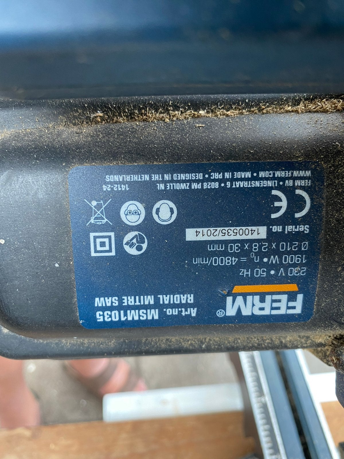 Ferm Afkortzaag MSMI035 - 1900W, 210mm zaagblad, Doe-het-zelf en Verbouw, Gereedschap | Zaagmachines, Gebruikt, Afkortzaag, 1200 watt of meer