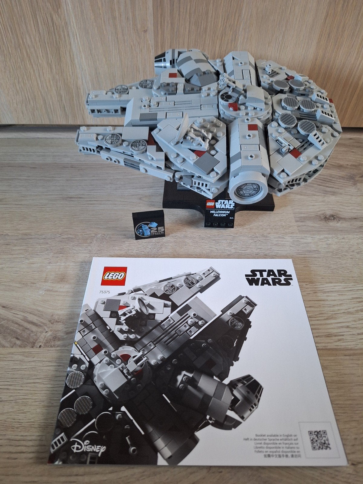 LEGO Star Wars Millennium Falcon 75375, Ophalen of Verzenden, Zo goed als nieuw