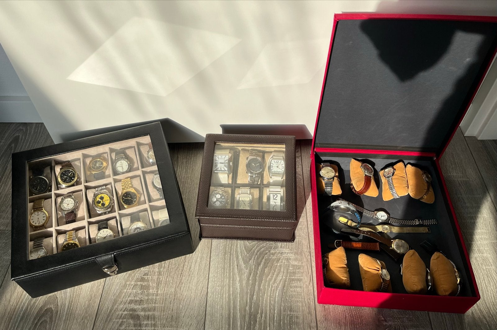 3 Dozen met diverse horloges, diverse merken - Totaal 33 stu, Overige merken, Overige materialen, Gebruikt, Polshorloge