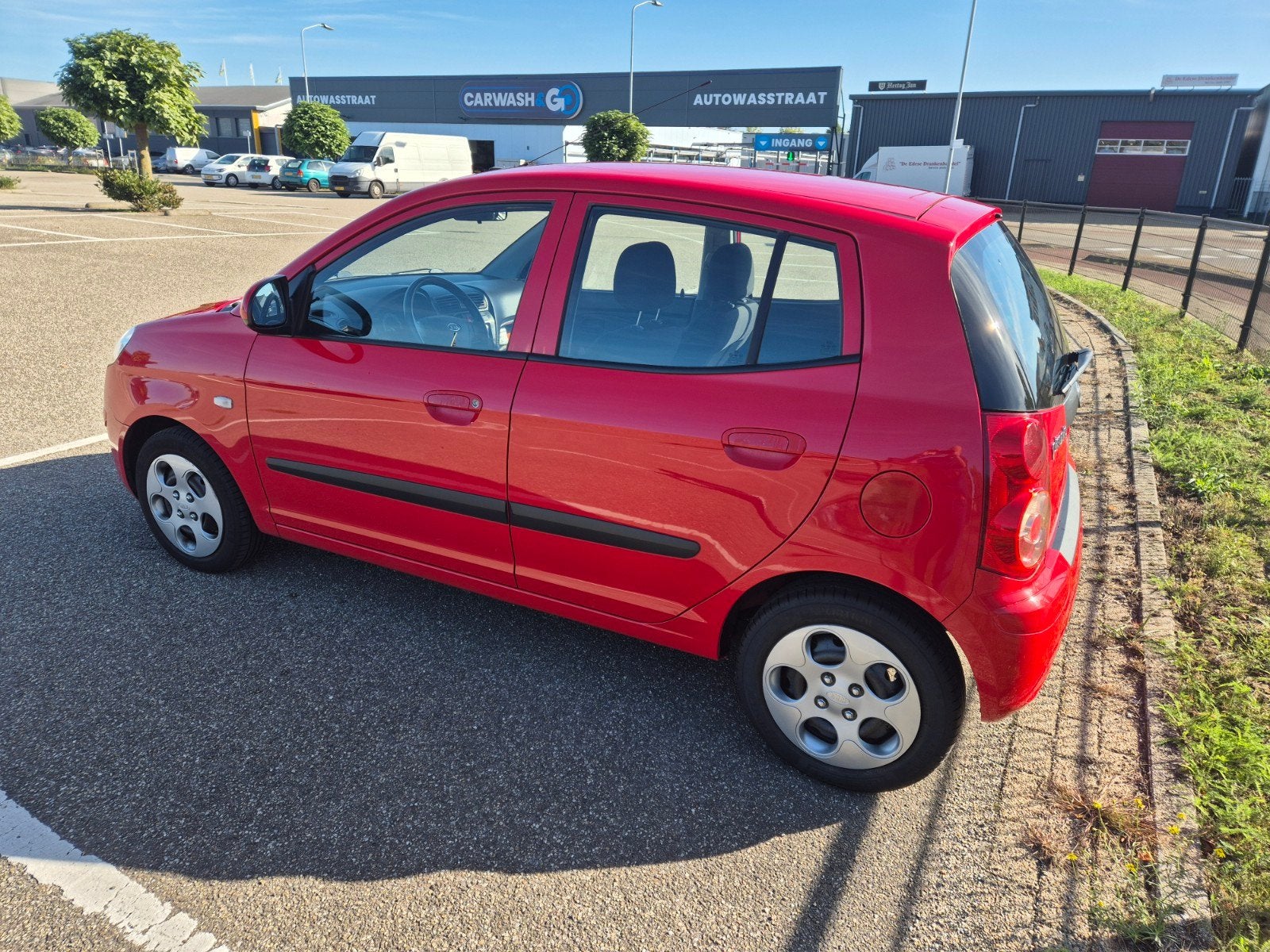 Foto 4 van Kia Picanto 1.0 2010 Rood