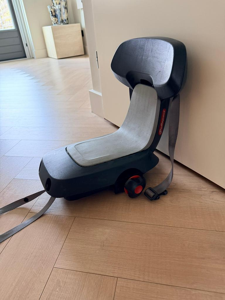 Guppy Junior XR Achterzitje Bagagedrager 35kg Donkergrijs, Ophalen, Zo goed als nieuw, Massagetafel