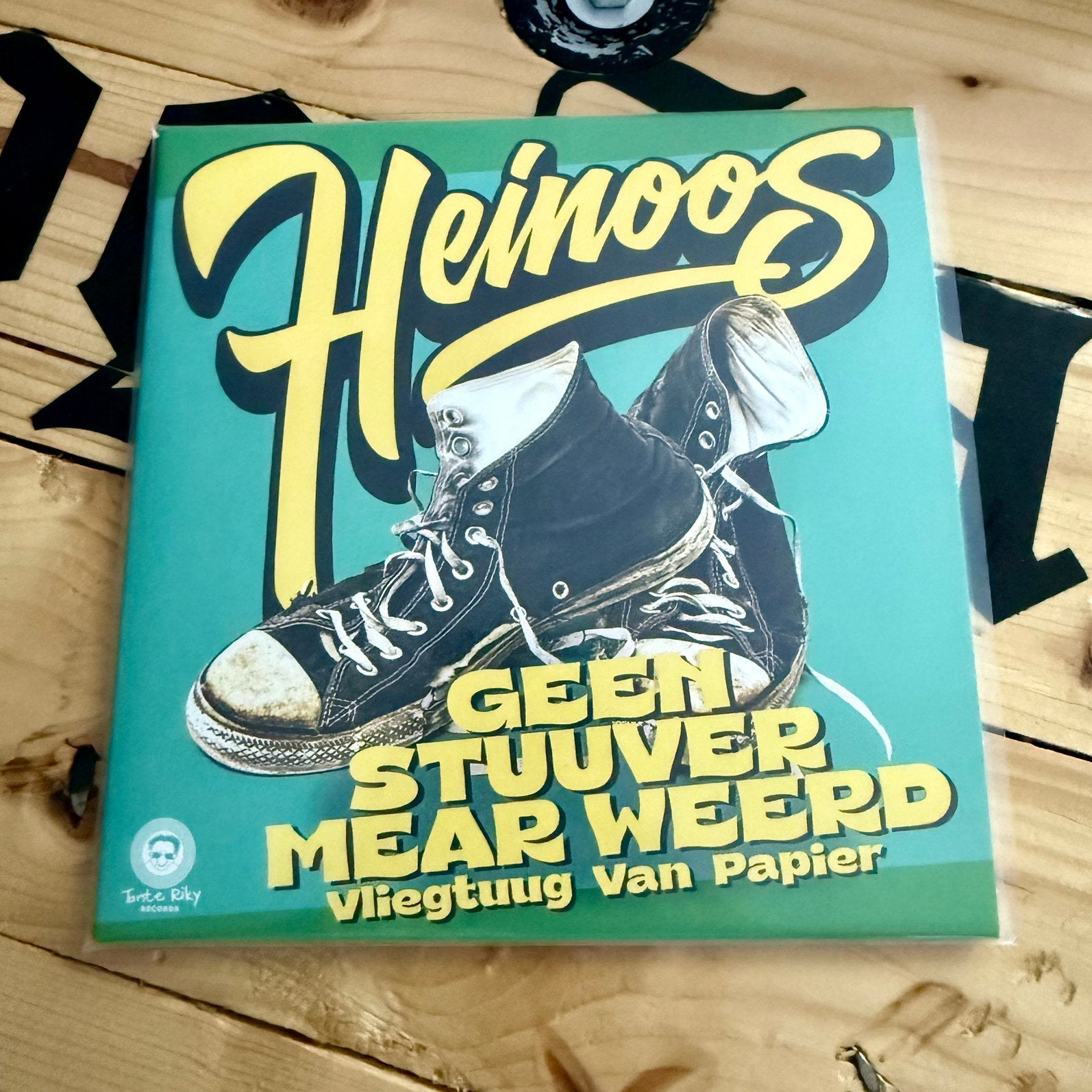 Heinoos - Geen Stuuver Mear Weerd / Vliegtuug Van Papier, Ophalen of Verzenden