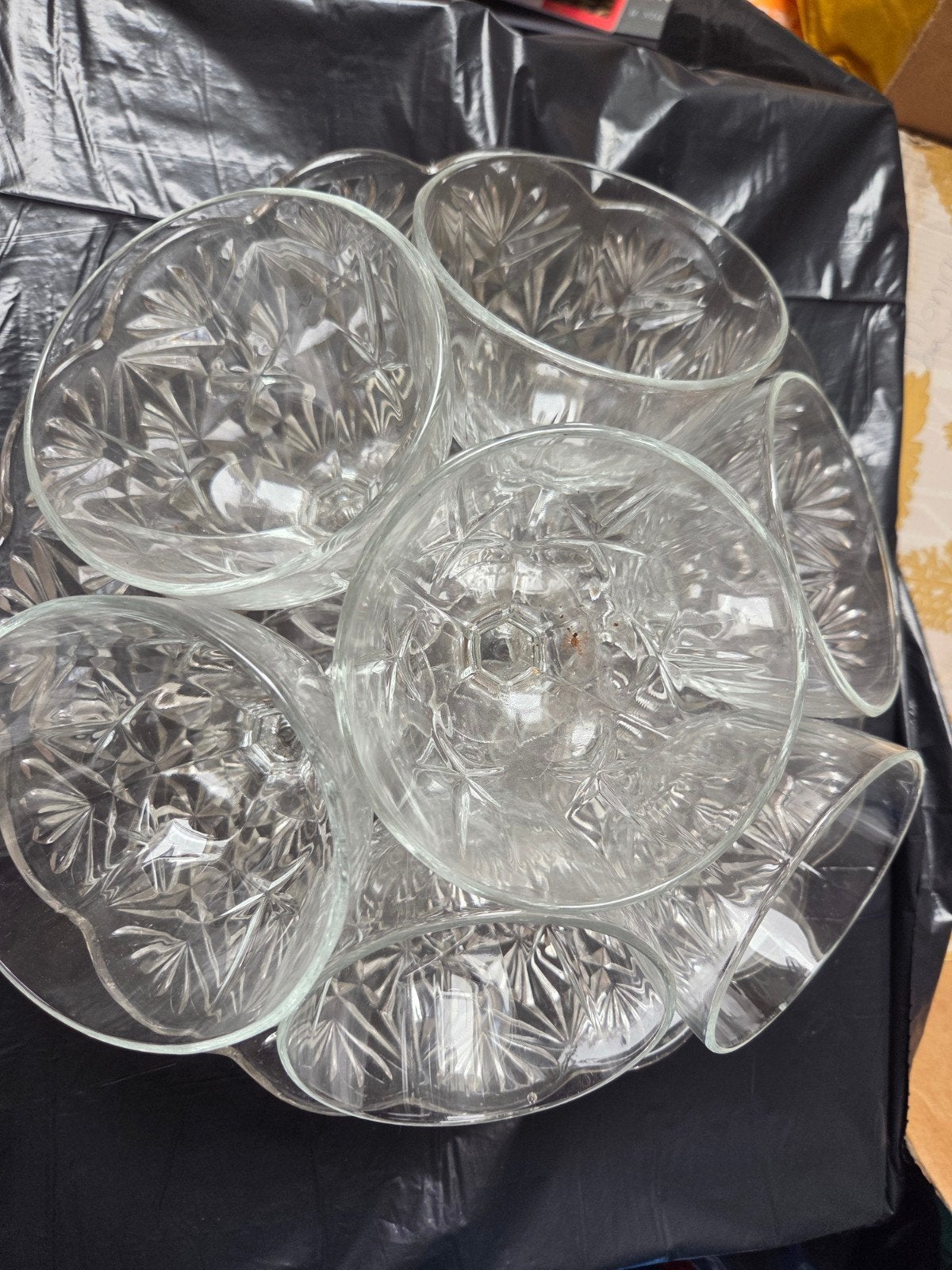 Glazen schaal met 7 dessertcoupes - Vintage, Ophalen