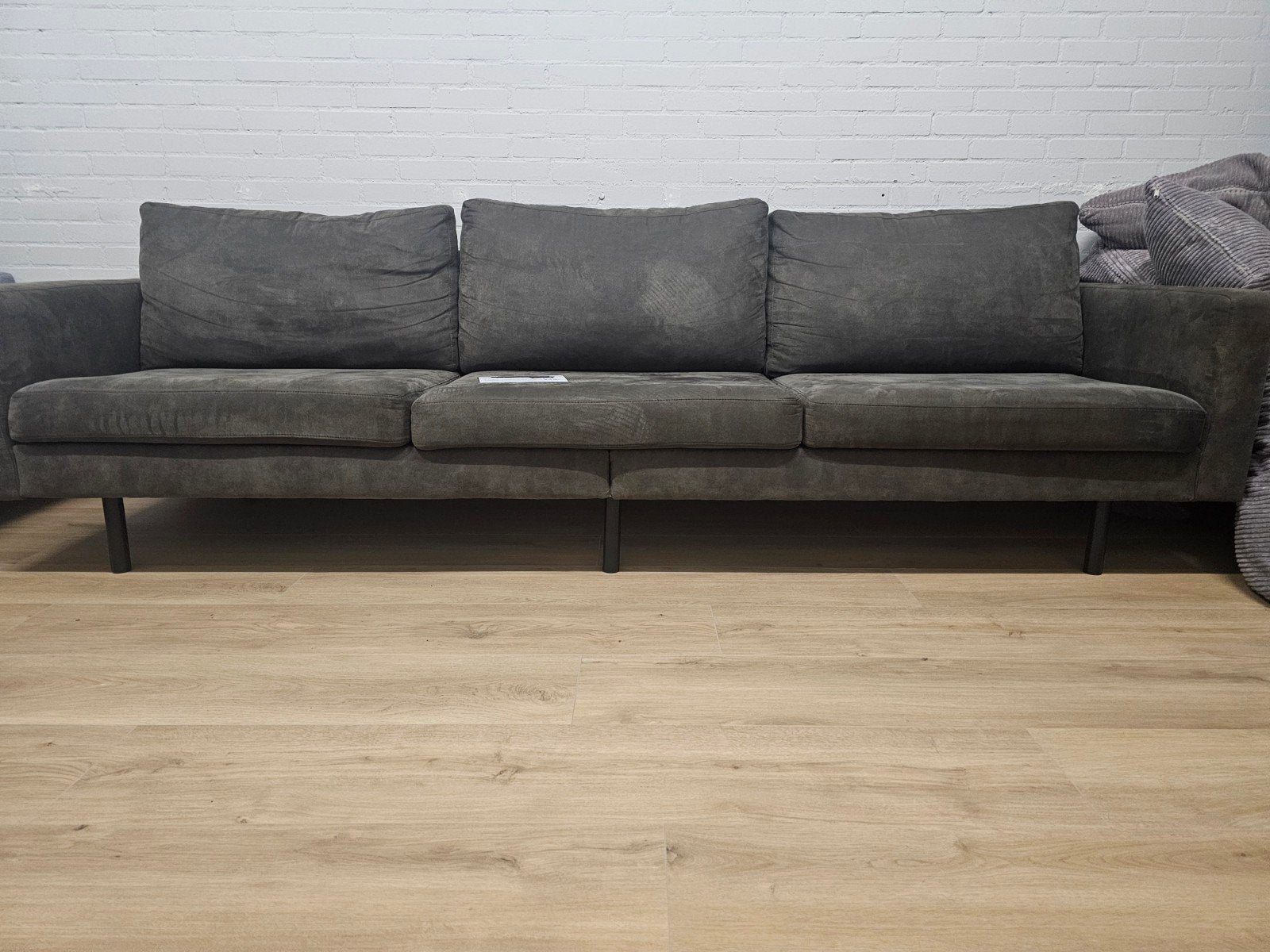 ruime 3 zits bank - Microvezel - Collin, Huis en Inrichting, Ophalen, Home Friesland, Zo goed als nieuw, Info@homefriesland.nl