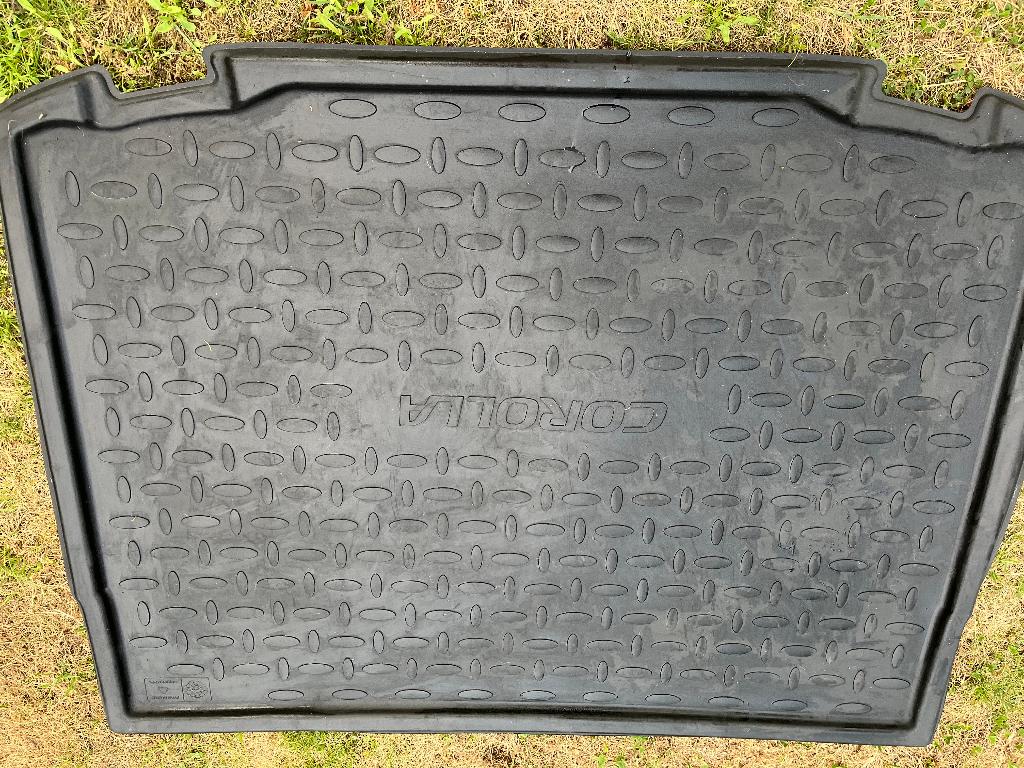Kofferbakmat Toyota Corolla hatchback (na 2019), Ophalen, Gebruikt