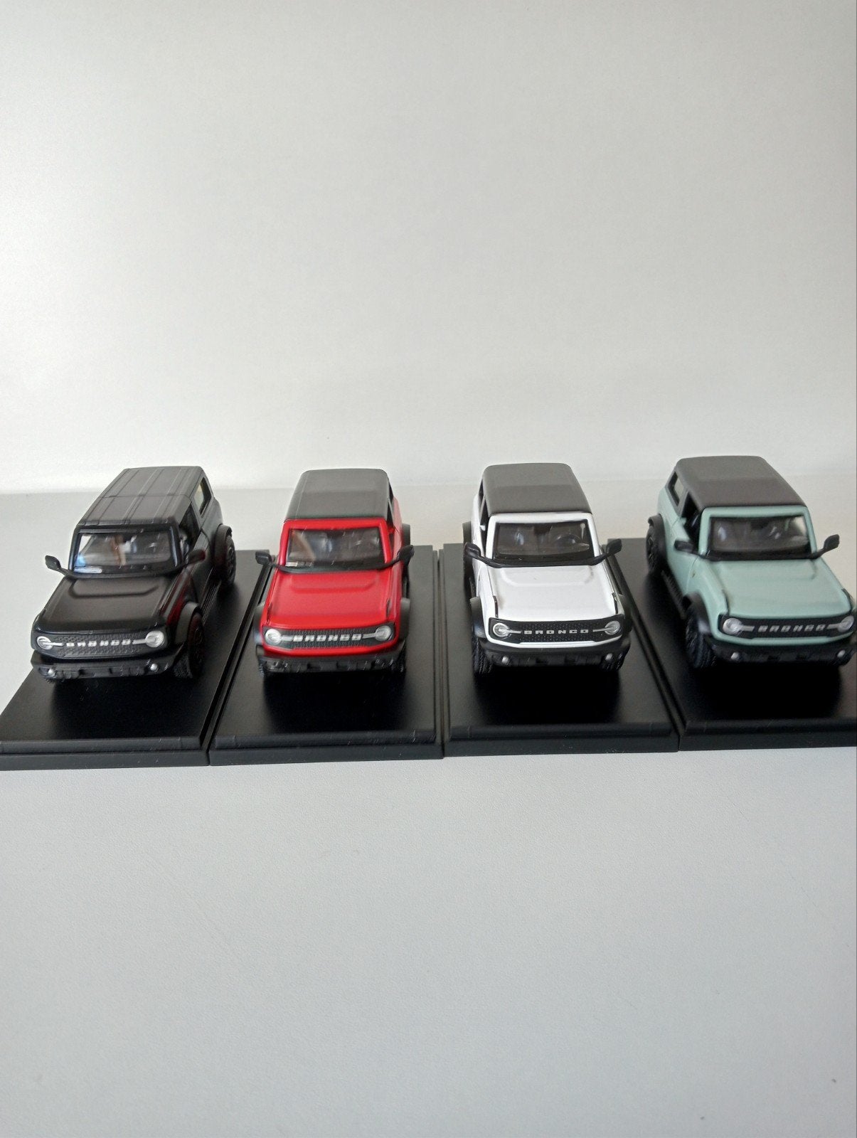 Ford Bronco - Diverse kleuren-zwart-groen-rood-wit-Uniek., Ophalen of Verzenden, Nieuw, Auto, Overige merken