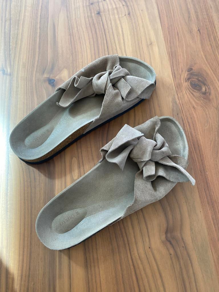 OHSAO Slippers Maat 39 - Comfortabel en Stijlvol, Slippers, Beige, Ophalen of Verzenden, Gedragen