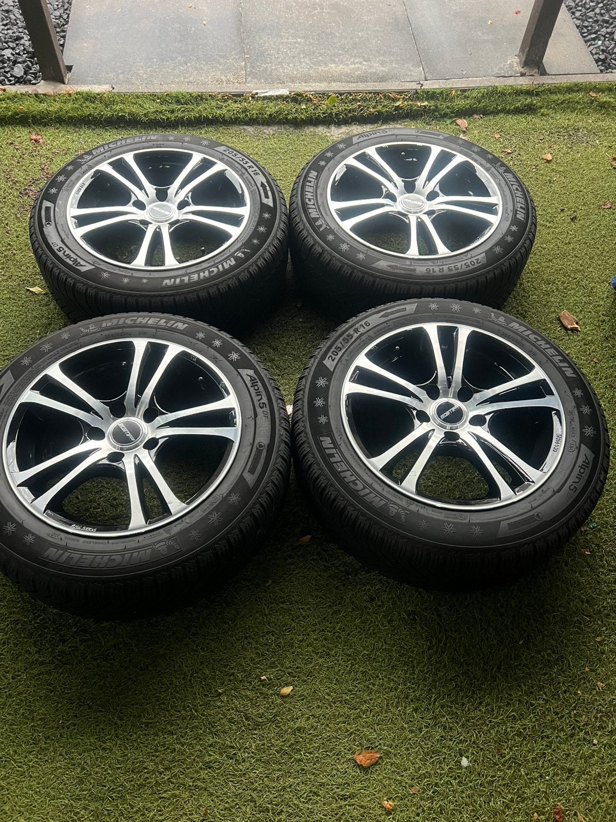 Complete set winterbanden op LM velgen steek 5x112, Voorwielaandrijving, Euro 5, Overige bekleding, Overige brandstoffen
