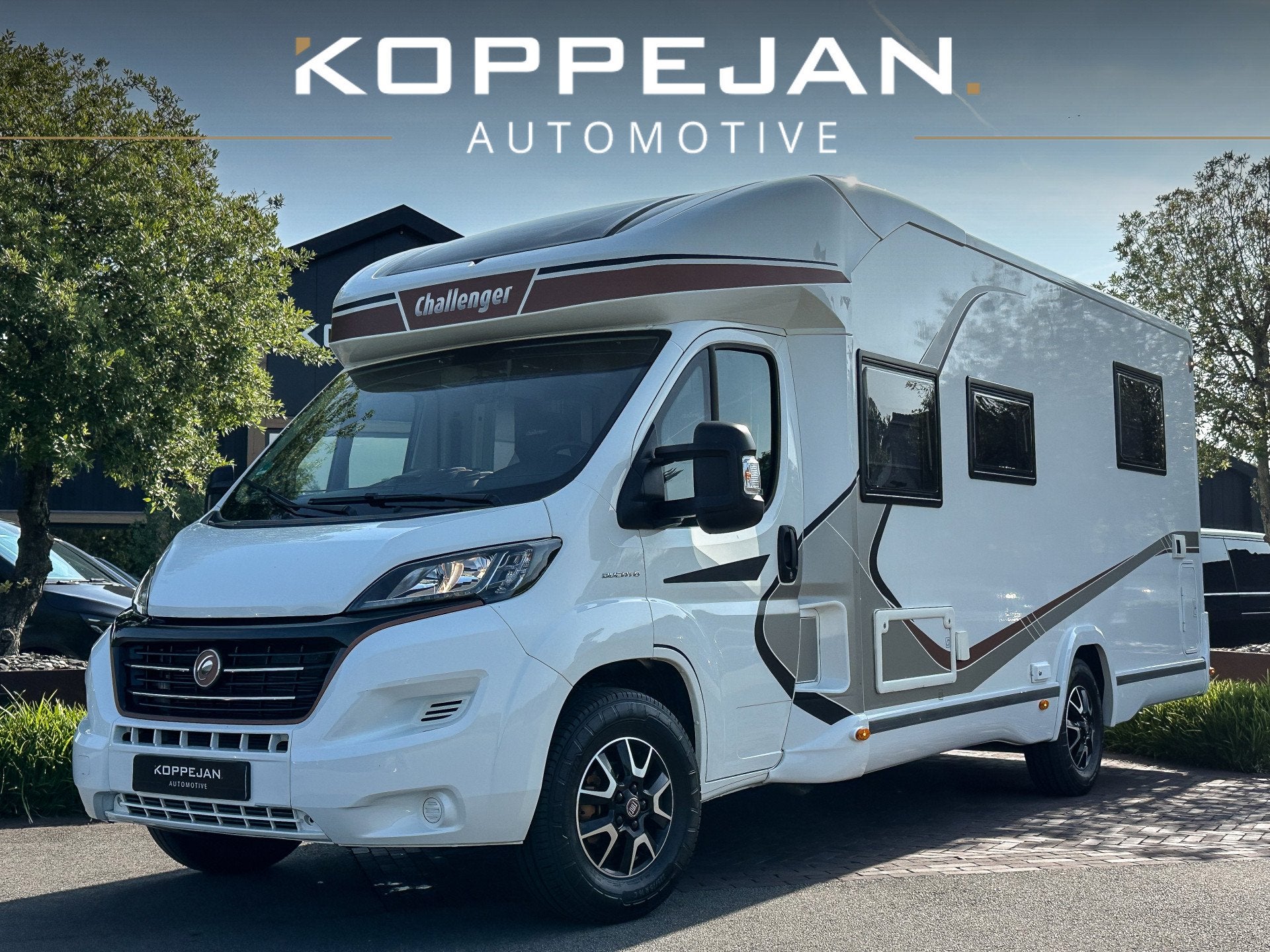 Challenger 398 XLB 150PK Automaat | FULL AIRCO | QUEENSBED |, Automaat, Info@koppejanautomotive.nl, 7 tot 8 meter, Bedrijf