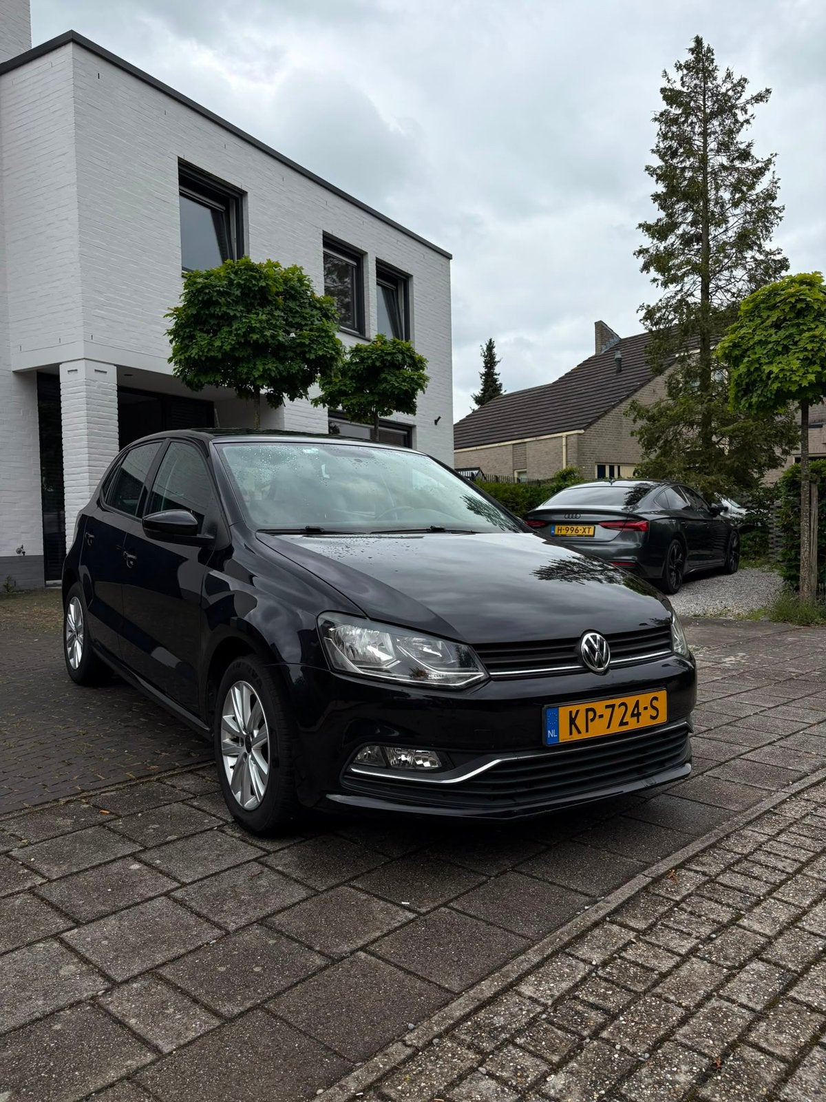 Volkswagen Polo 1.2 TSI 66KW 2015 Zwart, 40 €/maand, 4 cilinders, Zwart, Handgeschakeld
