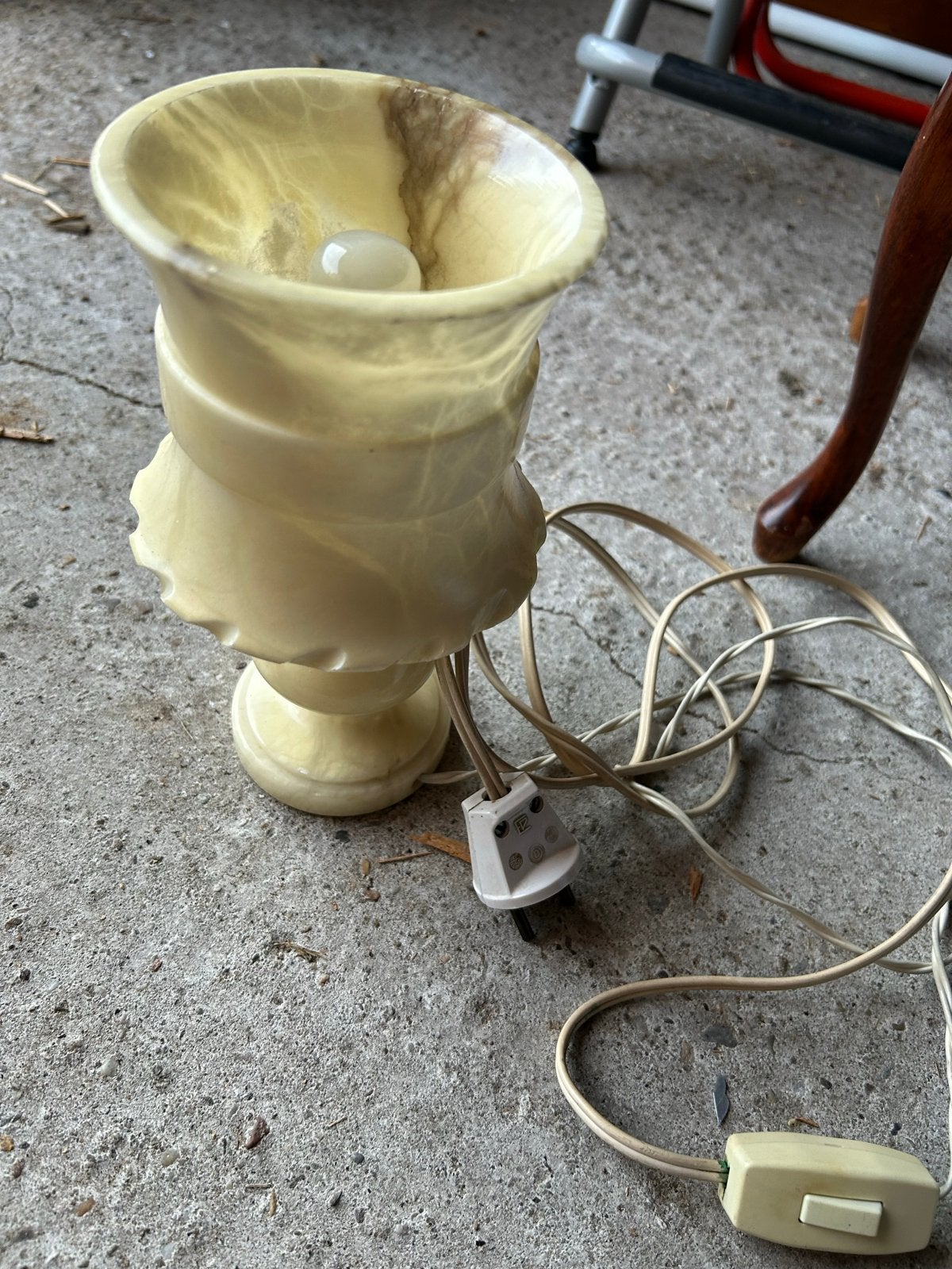 Vintage Marmeren Tafellamp - Sfeervolle Verlichting, Antiek en Kunst, Ophalen of Verzenden