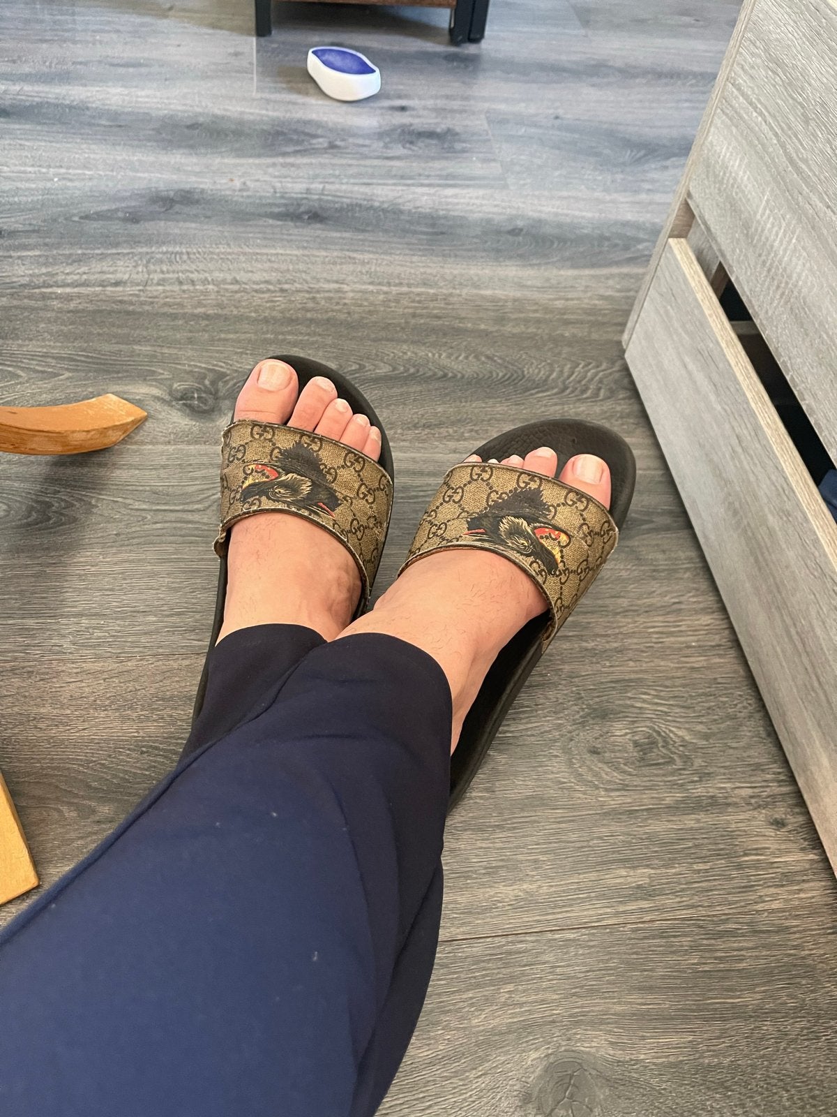 Gucci slippers met tijgerprint, Kleding | Heren, Schoenen, Ophalen of Verzenden, Gedragen, Bruin, Slippers