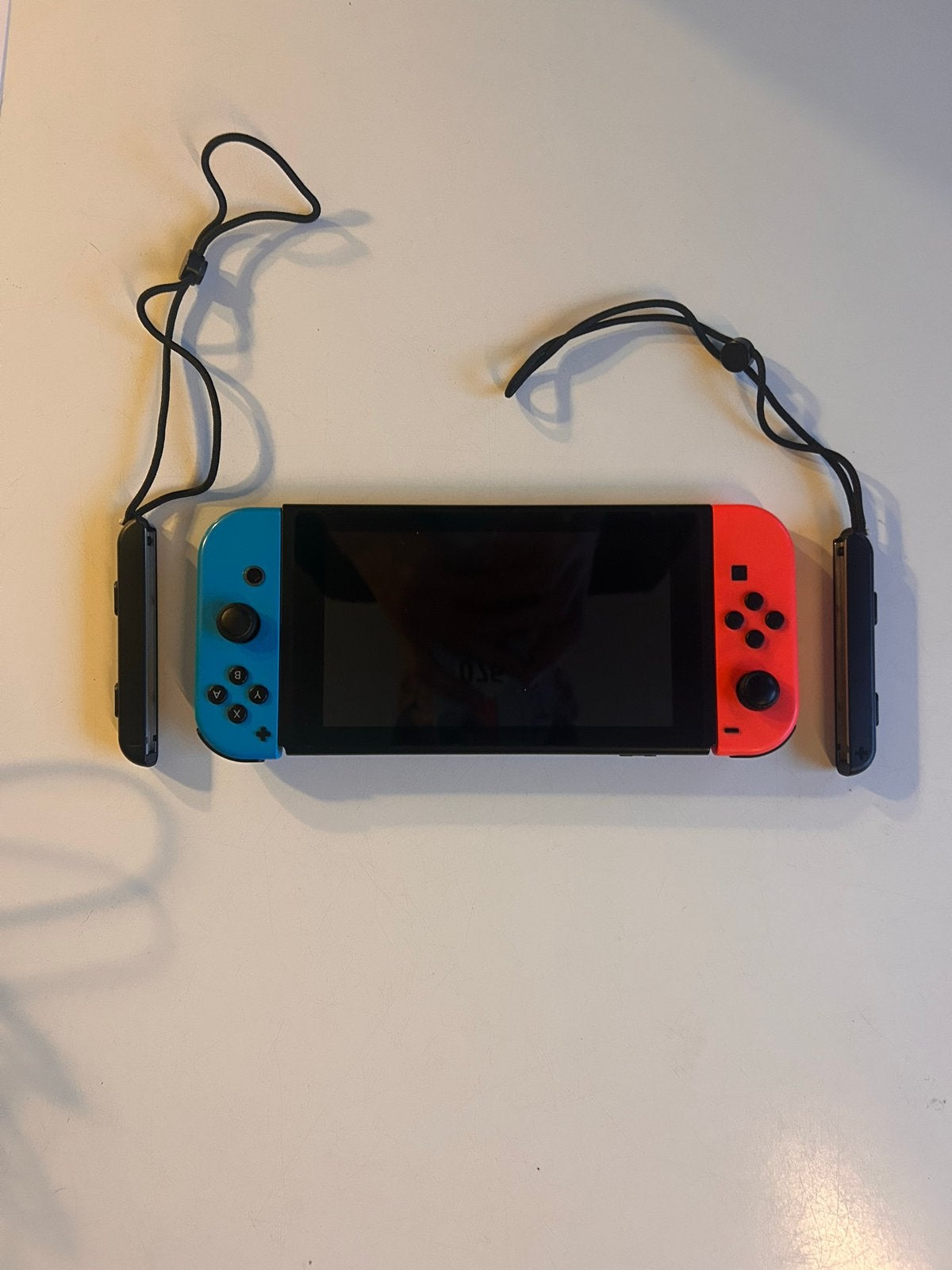 Nintendo Switch met hoes, 2 games en extra controller, Ophalen of Verzenden, Switch Original, Met 3 controllers of meer, Gebruikt