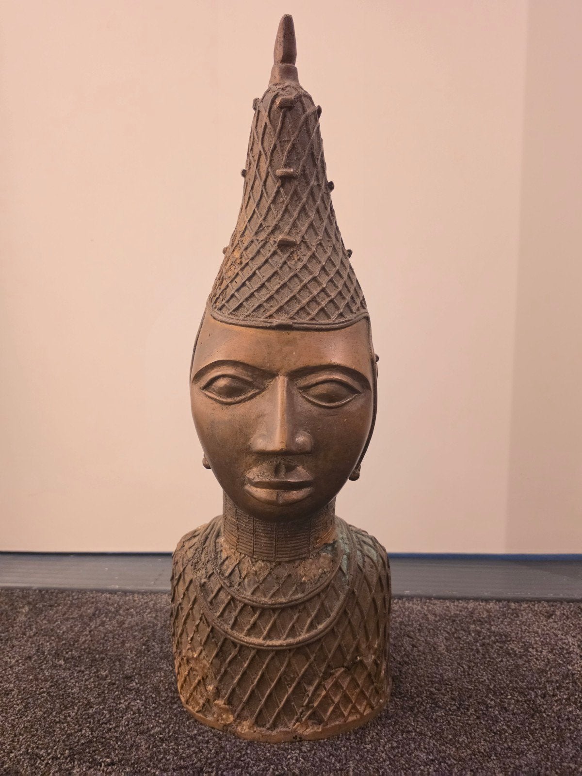 Bronzen beeld uit Benin, 52cm hoog, Antiek en Kunst, Ophalen, Bruin, Afrika, Brons